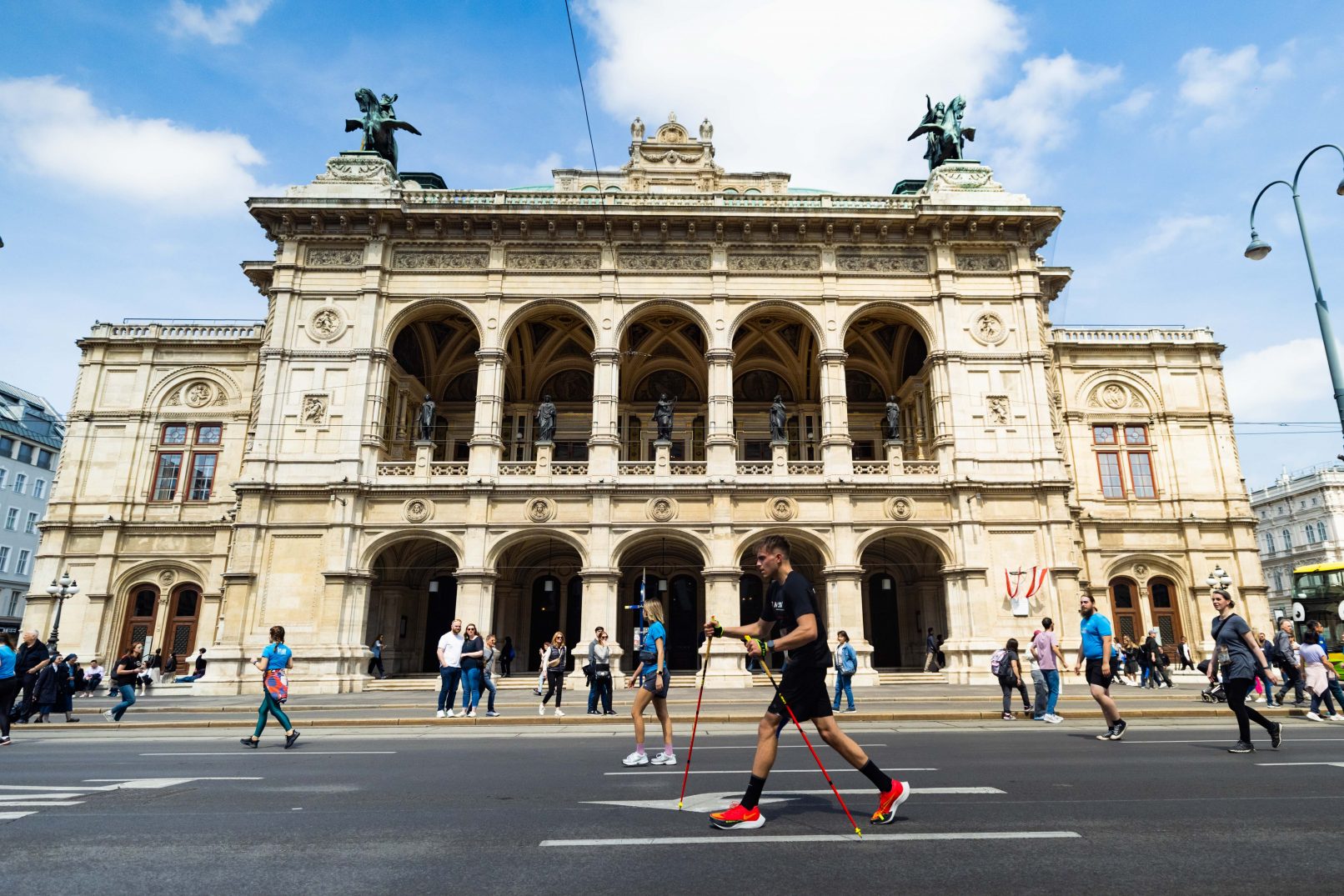 Tim Marovt Wings for life Vienna Toni Konrad